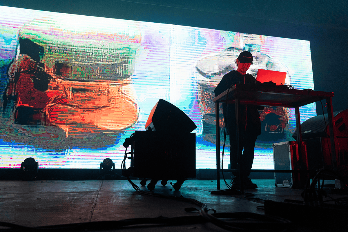 slider3-Daito Manabe