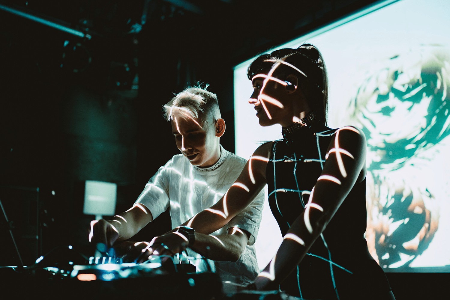 slider7-Sinjin _ Zora